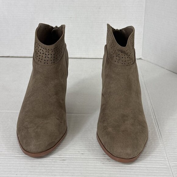 Violet & Red Jackson Women's 10 Lazer Cut Topline Bootie Taupe NWOB 9320 - Picture 7 of 15